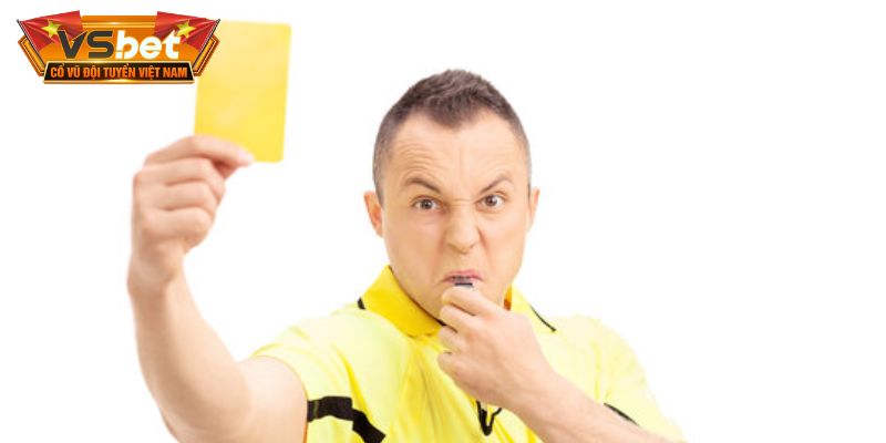 Theo dõi sát kèo thẻ vàng giúp dự đoán chuẩn chiến thuật